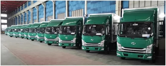 上汽輕卡再向中國(guó)郵政批量交付洗掃車，助力郵政清潔與效率雙提升